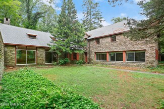 72 Zaccheus Mead Ln, Greenwich, CT 06831