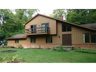 705 Echo Dr, Gates Mills, OH 44040