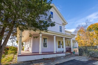 66 10th St, Lowell, MA 01850
