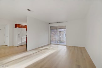 4310 Sandy River Dr Unit 70, Las Vegas, NV 89103