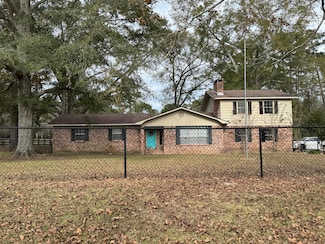316 W Main St, Sandersville, MS 39477