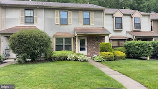 13 Devon Ct, Trenton, NJ 08691