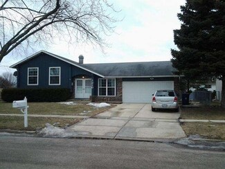 1210 Braeburn Dr, Elgin, IL 60123