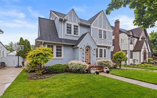 115 Hamilton Rd, Rockville Centre, NY 11570