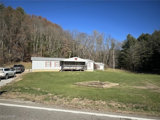 10765 Coshocton Rd, New Concord, OH 43762