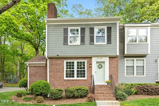 120 Barbary Ct, Cary, NC 27511