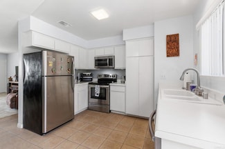 3555 Boussock Ln, Oceanside, CA 92057