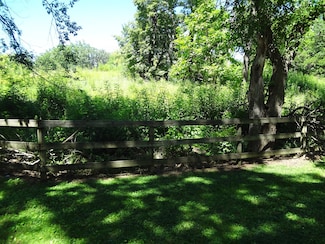 363 Bateman Rd, Barrington, IL 60010