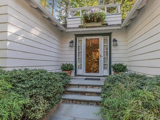 105 Douglas Rd, Chappaqua, NY 10514