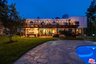 3092 Laurel Canyon Blvd, Studio City, CA 91604
