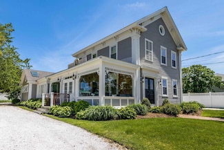 8 South St, Dennis Port, MA 02639