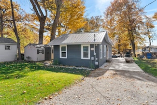 4299 N Silver Camp Ct, Monticello, IN 47960