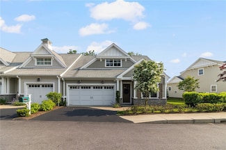 23 Middleberry Ln, East Greenwich, RI 02818