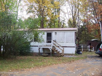 430 Daniels Rd, Saratoga Springs, NY 12866