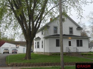704 N 4th St, Bricelyn, MN 56014