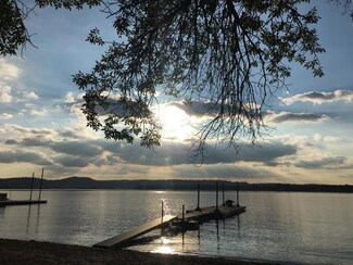 310 N Cove Rd, Hudson, WI 54016