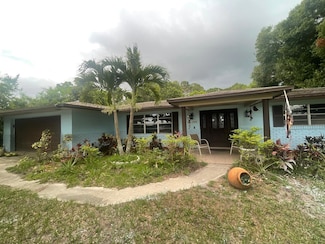 2622 Newport Dr, Fort Pierce, FL 34982