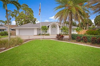 1086 Northumberland Ct, Wellington, FL 33414