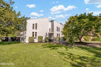 14 Creekstone Ln, Castle Hayne, NC 28429