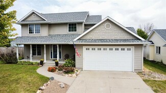 658 Meadow Cir, Huxley, IA 50124