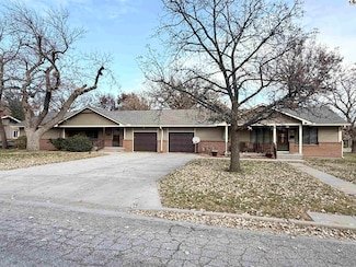 600 N Cherry St, McPherson, KS 67460