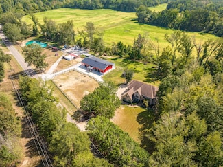 1985 Raleigh Lagrange Dr, Rossville, TN 38066