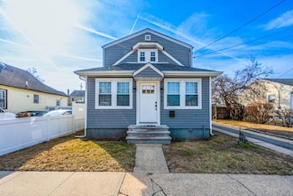 192 Princeton St, Hempstead, NY 11550