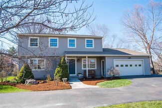 5076 Spear St, Shelburne, VT 05482