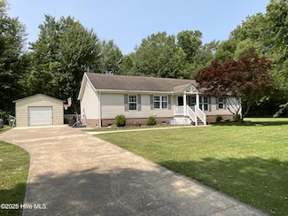 103 Marshall Ct, Moyock, NC 27958
