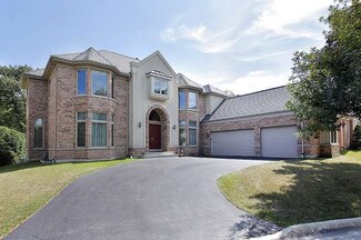 185 Janes Loop, Highwood, IL 60040