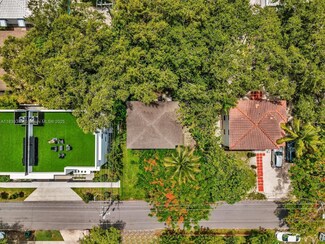3210 Elizabeth St, Miami, FL 33133