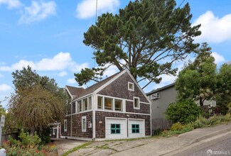 106 Bayview Rd, Pacifica, CA 94044