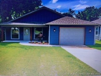 810 S Hickory St, Bristow, OK 74010
