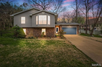 2082 The Woods Cir, Barnhart, MO 63012