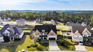 807 Highgrove Dr, Spring Lake, NC 28390