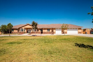 43944 Appaloosa Dr, Lancaster, CA 93536