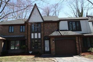 29 Candlewood Place, Worcester, MA 01606