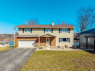 8700 E Circle Dr, Kendallville, IN 46755