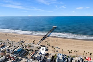 3007 Ocean Front Walk, Los Angeles, CA 90291