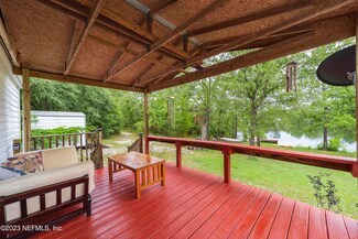 103 Long Branch Ct, Interlachen, FL 32148