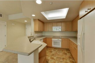 130 E San Fernando St Unit 424, San Jose, CA 95112