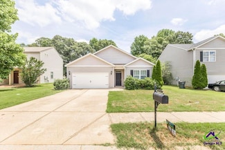 208 Flowing Meadows Dr, Kathleen, GA 31047