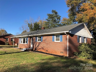 158 Crestview St Unit A, Rutherfordton, NC 28139