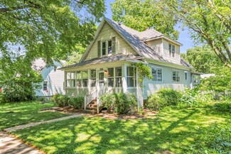 308 N Garfield Ave, Champaign, IL 61821