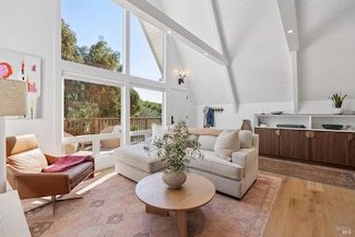 91 Holstein Rd, San Anselmo, CA 94960