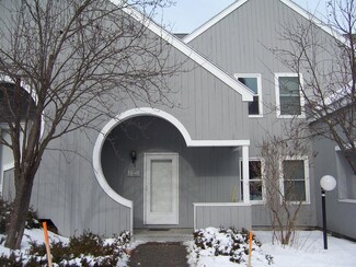 86 Davis Rd Unit 4, Plymouth, NH 03264