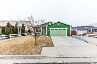 17920 Drift Creek Ct, Reno, NV 89508