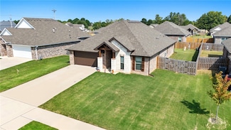 5558 Clear Springs Ave, Springdale, AR 72762