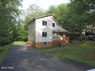 123 Fairview Dr, Dingmans Ferry, PA 18328