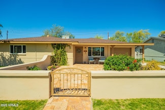 2246 E Glenrosa Ave, Phoenix, AZ 85016